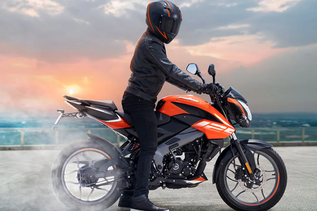 pulsar ns 125,pulsar ns 125 price,bajaj pulsar ns 125,pulsar ns 125 on road price,pulsar ns 125 mileage,pulsar ns 125 white colour,pulsar ns 125 black,pulsar ns 125 price on road,pulsar ns 125 mileage per liter,bajaj bikes,bikes,bikes under 1.5 lakh,best bikes under 1.5 lakh on-road price,new bikes under 1.5 lakh