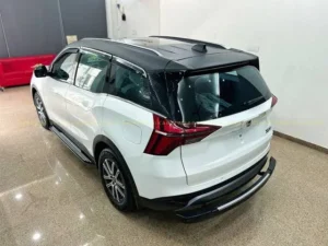 Mahindra XUV700 price in India, XUV700 on road price, Mahindra XUV700 features list, XUV700 mileage real world, XUV700 safety rating, Mahindra XUV700 ADAS, XUV700 variants comparison, XUV700 petrol vs diesel, Mahindra XUV700 EMI, XUV700 waiting period, XUV700 service cost, Mahindra XUV700 dimensions, XUV700 boot space, XUV700 automatic review,